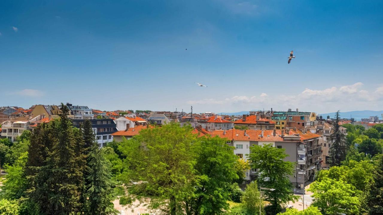 Central Deluxe Apartment Бургас Экстерьер фото