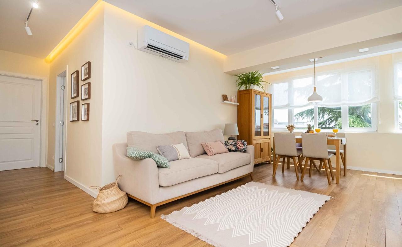 Central Deluxe Apartment Бургас Экстерьер фото